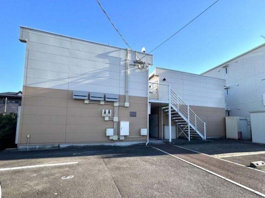  レオパレスｐｉｎｅ　ｃｒｅｓｔ