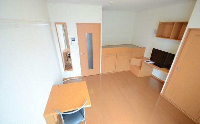  レオパレスｐｉｎｅ　ｃｒｅｓｔ