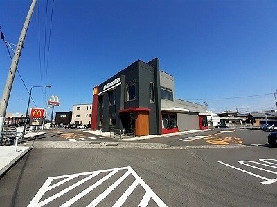 マクドナルド円座店さんまで1400m エクセル・コート