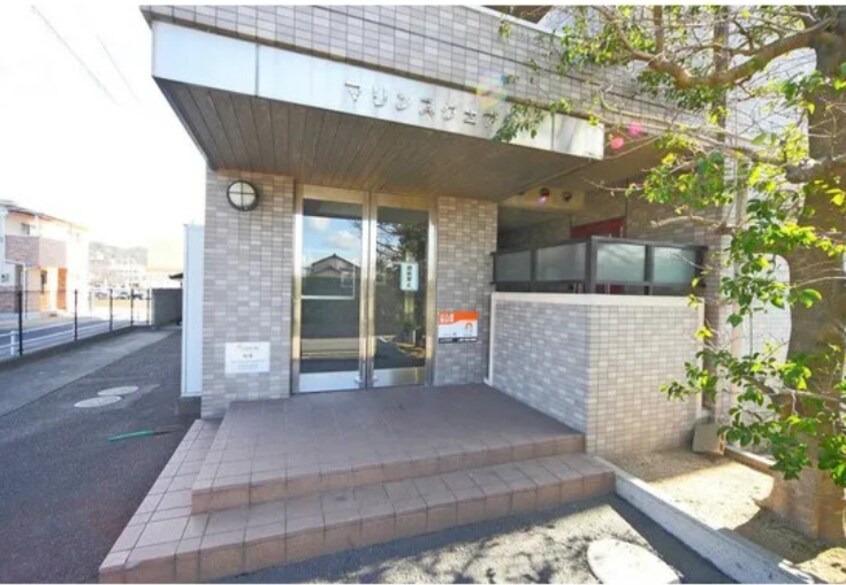  マリン・スクエア