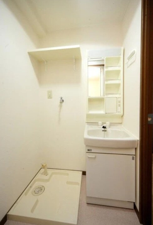  マリン・スクエア