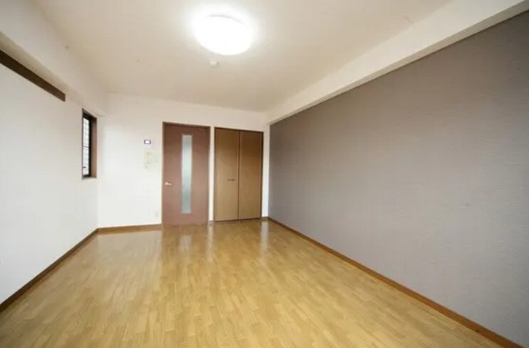  マリン・スクエア