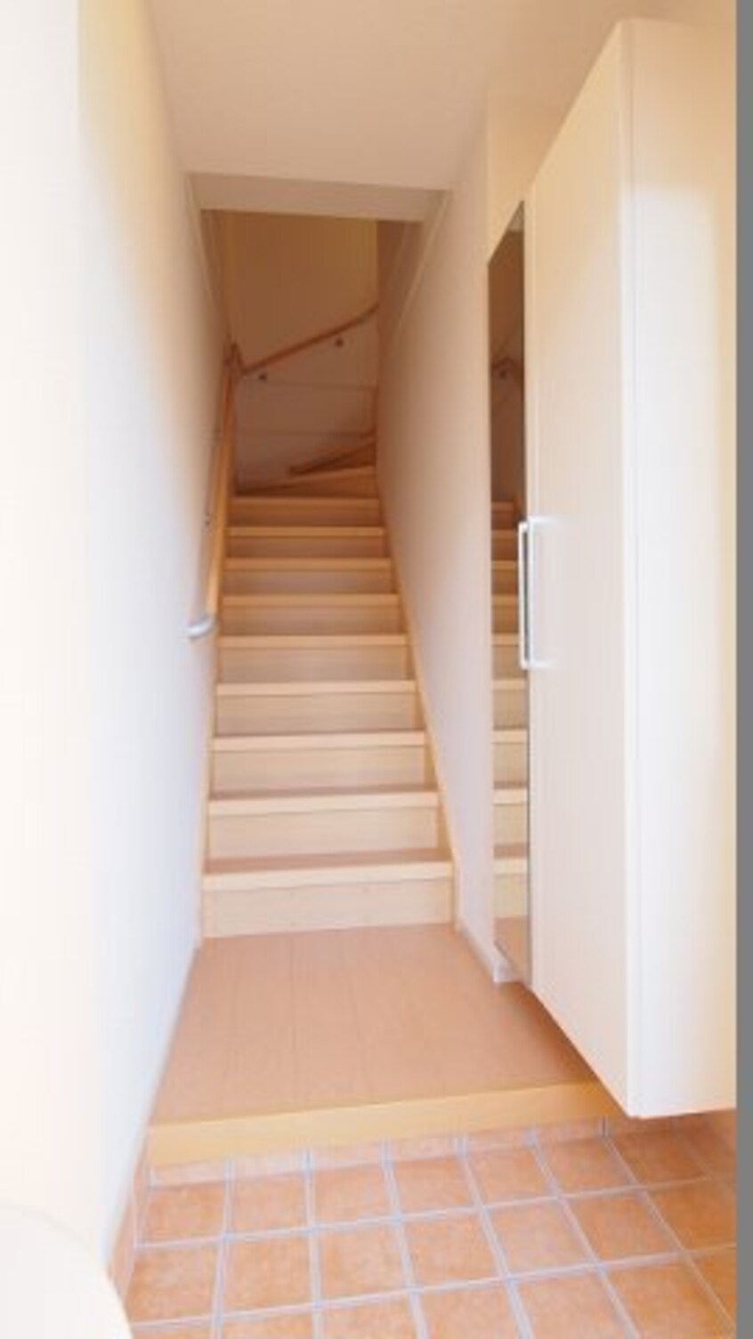  サンピアス三木２