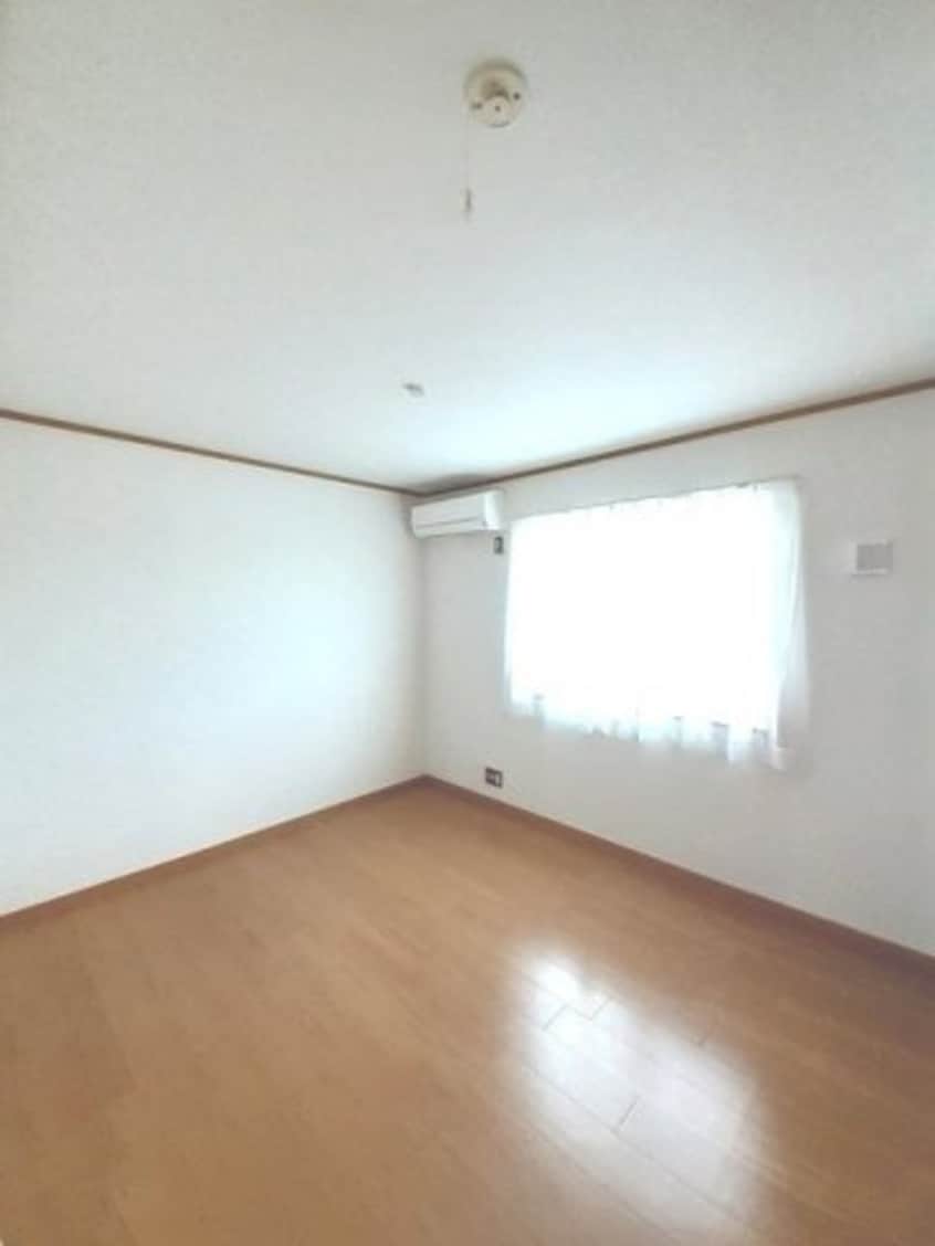  ヴィラージュⅣ