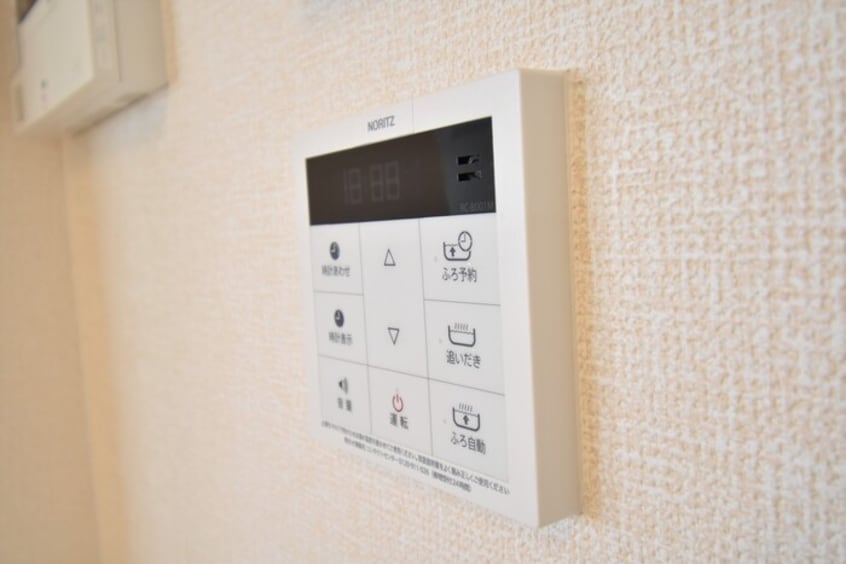  アヴァンサール　優