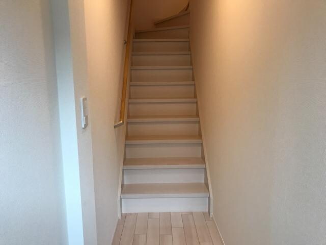 専用階段 アヴァンセ太田