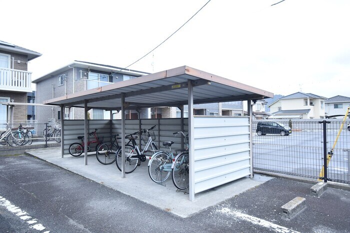  カメリアハイツ　B棟