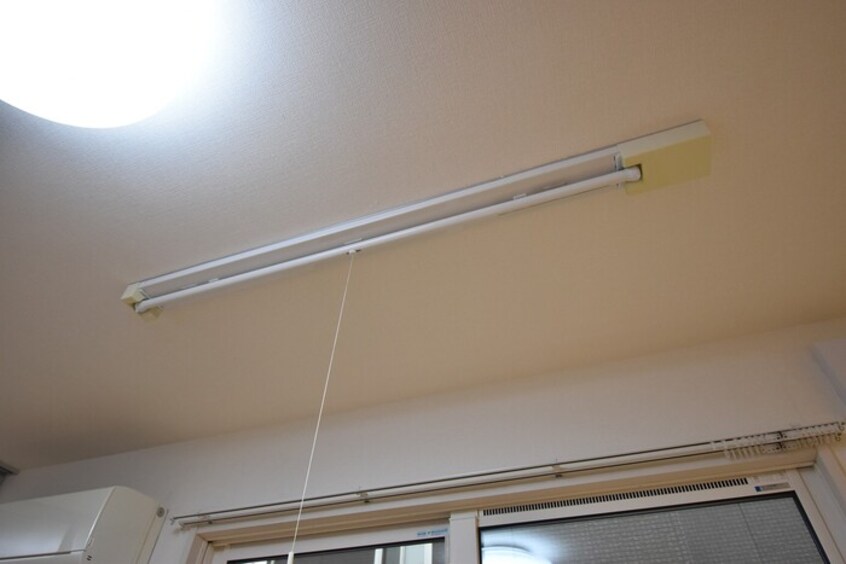  アヴァンサール　仁