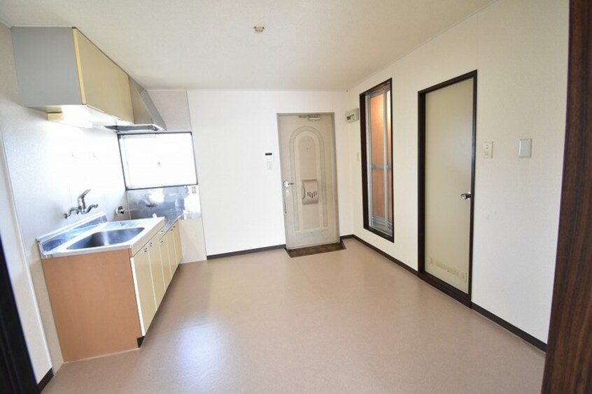  三宝ハイツ　A棟