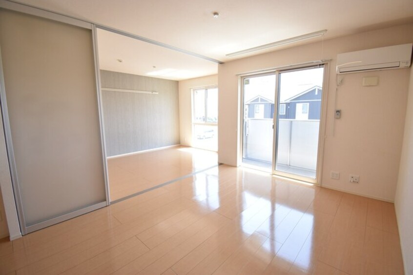  ガーデンクォーツ　B棟