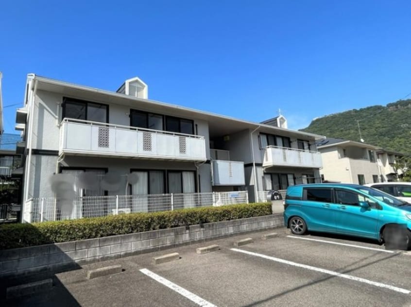  ロイヤルコート　セラ