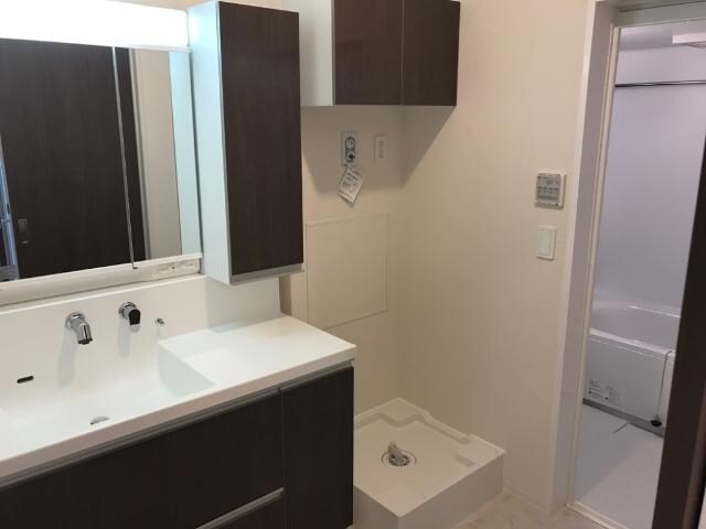 洗髪洗面化粧台 サノーレ