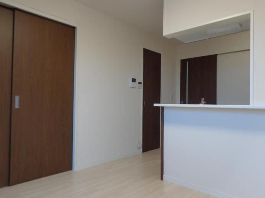 リビング ミラフローレス