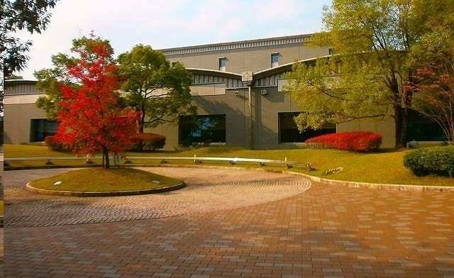 県立図書館さんまで1200m グローヴ・ガーデンⅤ