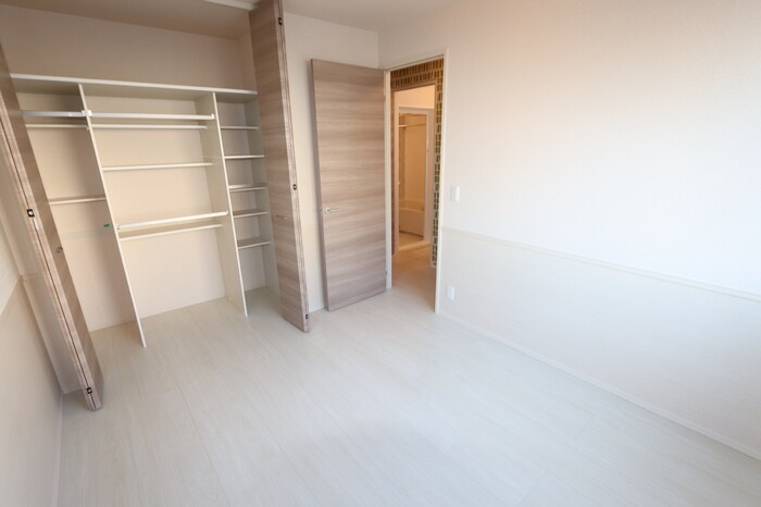  サンロード仏生山　A棟