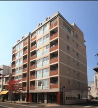 コリドールウエスト