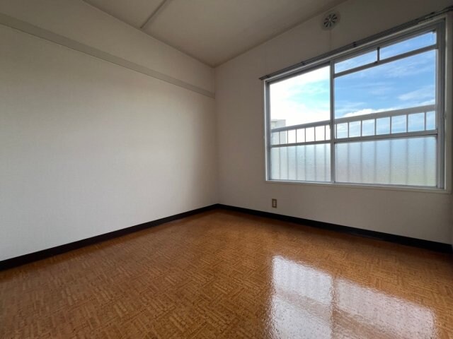  ラ・トゥール高松町　F1