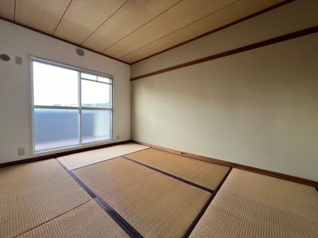  ラ・トゥール高松町　F1