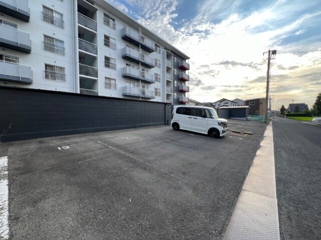  ラ・トゥール高松町　F1