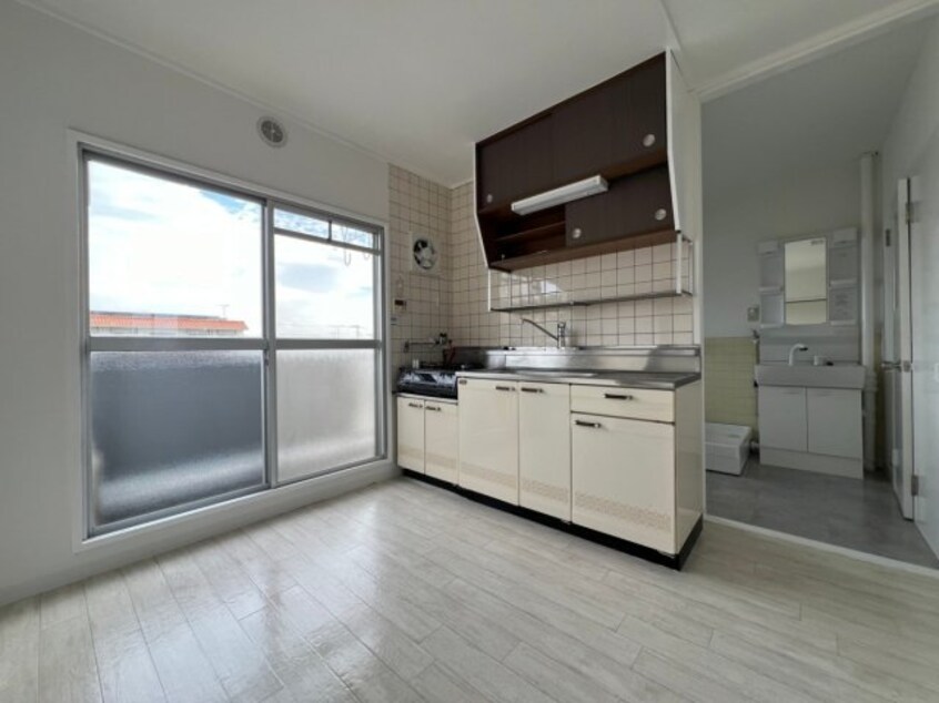  ラ・トゥール高松町　F1