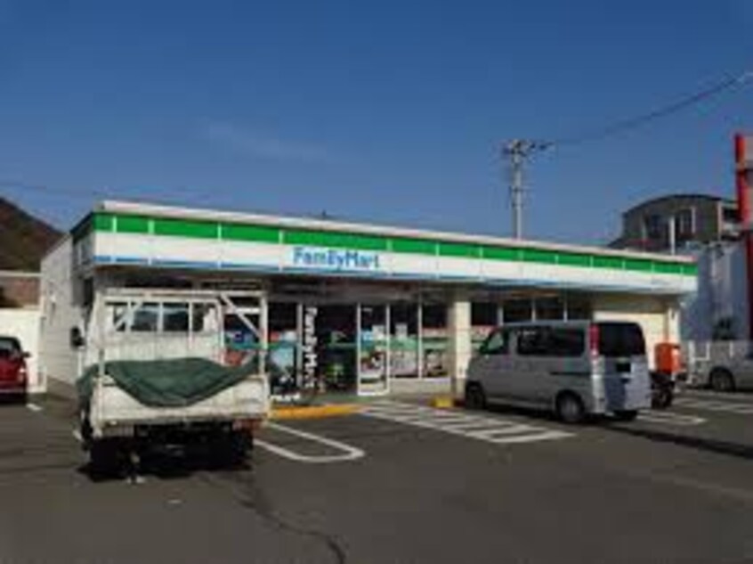 ファミリーマート 高松北バイパス店(コンビニ)まで859m ラ・トゥール高松町　F1