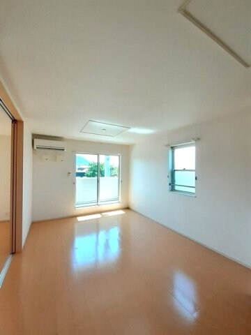  リバーサイド川島Ａ