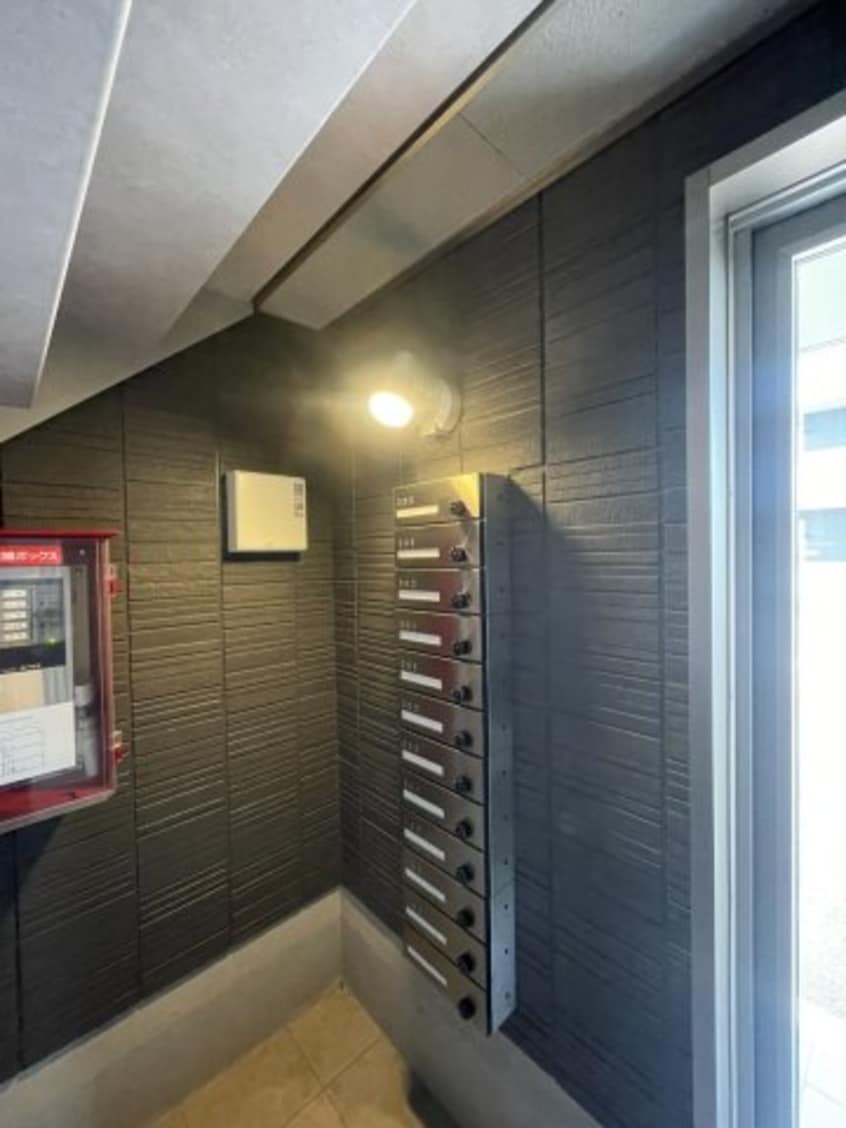  ユニヴェール　E棟