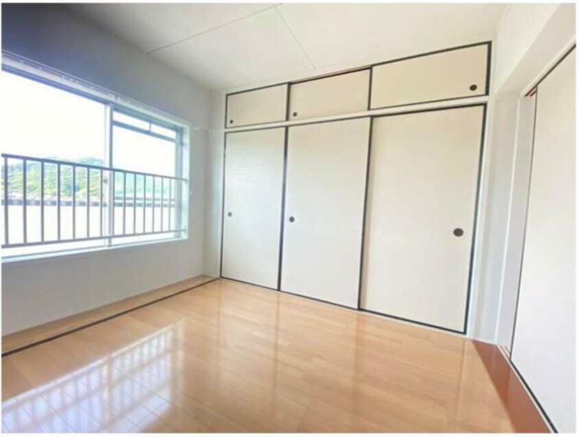  ヴィラナリー長尾　Ⅱ棟