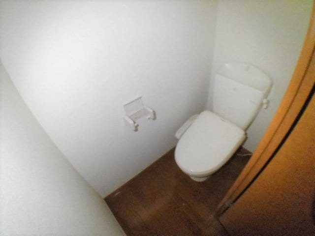  レオパレスレイクサイド平塚