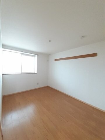  ニューエルディム伏石