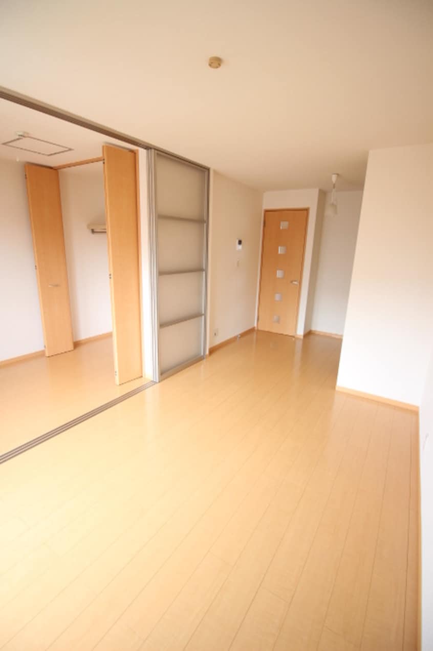  フォンターナ伏石　A棟