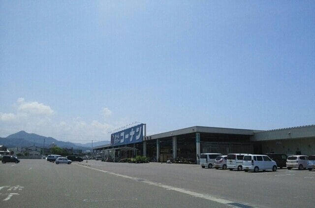 コーナン白鳥店さんまで2300m コスタビアンカ　Ｂ