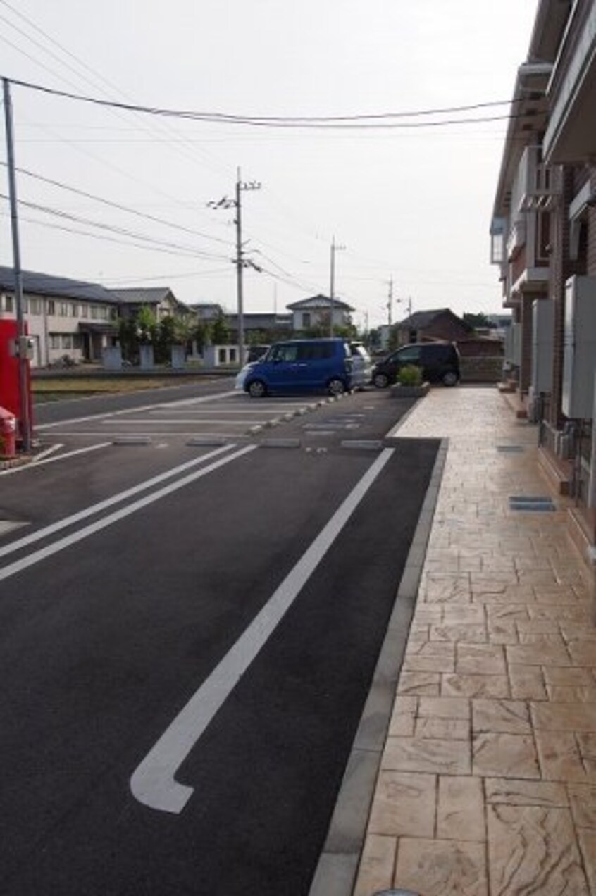 駐車場があるので、車を買う予定の方も安心です Ｋ－ＳＴＹＬＥ