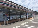 セブンイレブン 高松鬼無町店(コンビニ)まで748m クラール鬼無　Ｃ