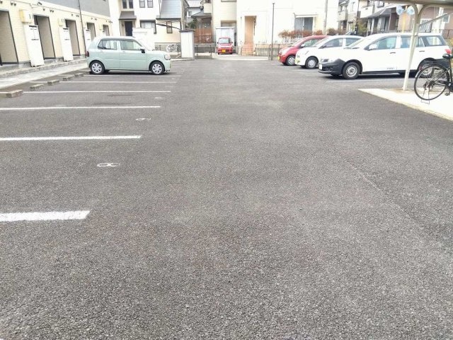  レオパレスさぬき