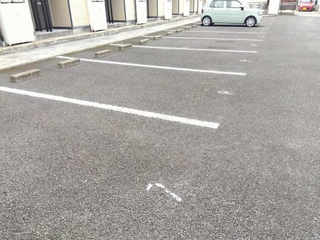  レオパレスさぬき