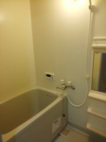  フローラ・フラッツ　Ａ