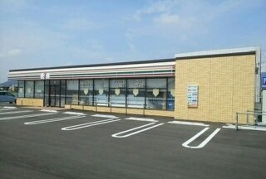 セブンイレブン高松飯田町店さんまで470m キャトルセゾン