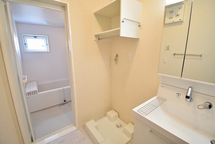  リリックガーデンA棟