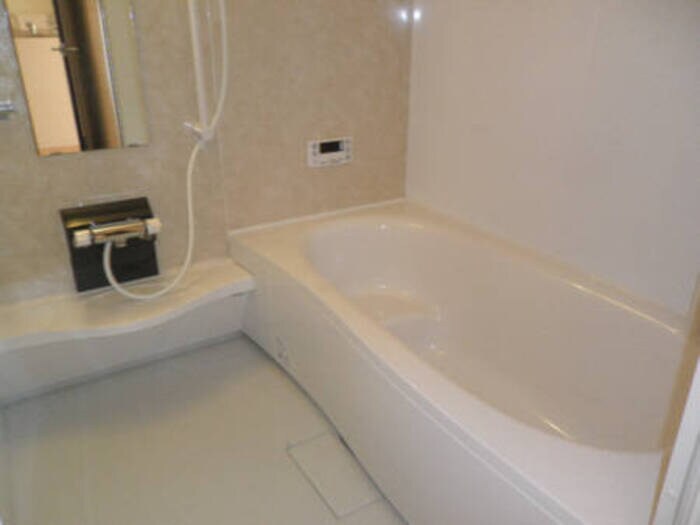  ラ・ルル 六条 B棟