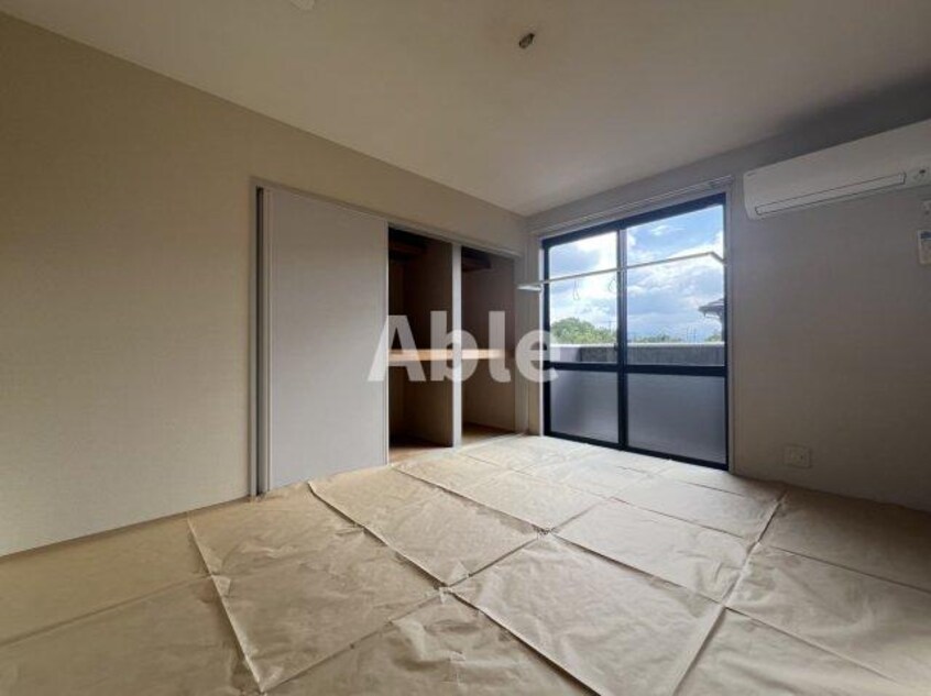  サテライトS　１棟