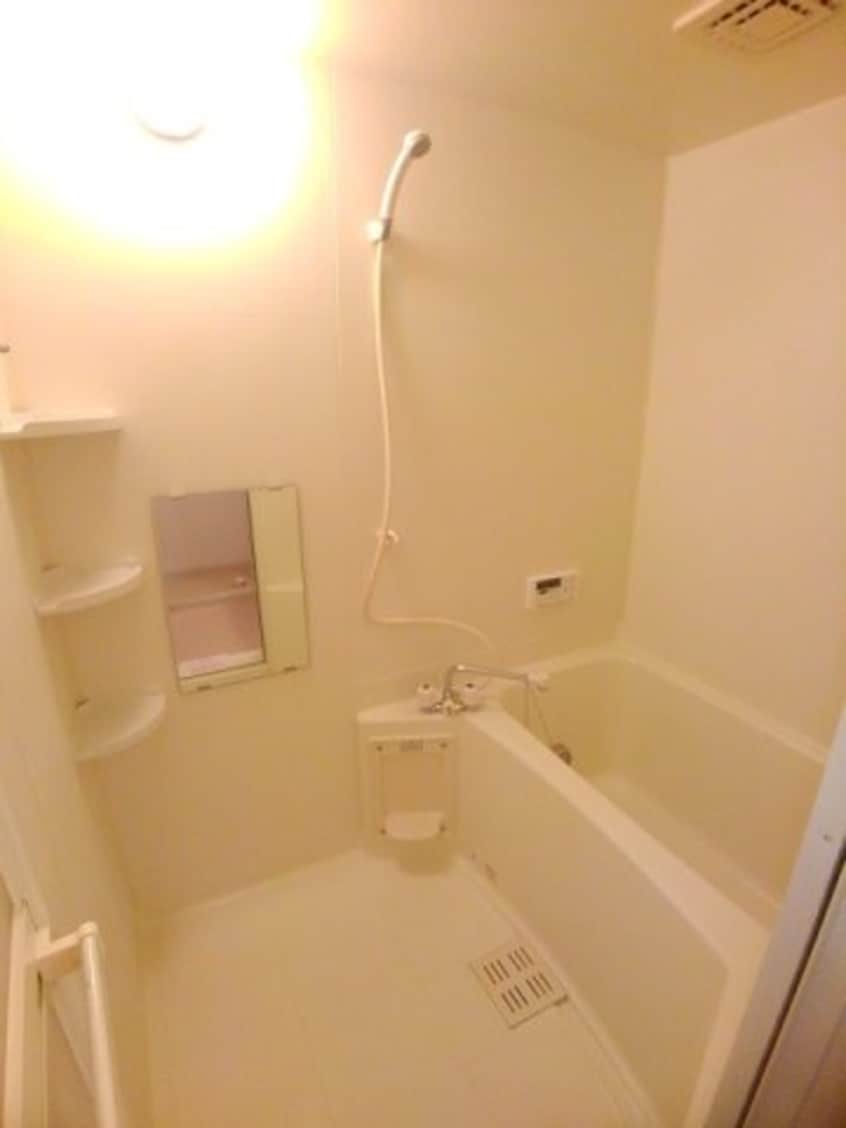 日々の疲れを癒すお風呂付です セレーノＢ