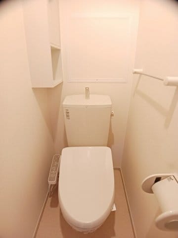 清潔感のあるトイレです シャルールⅡ