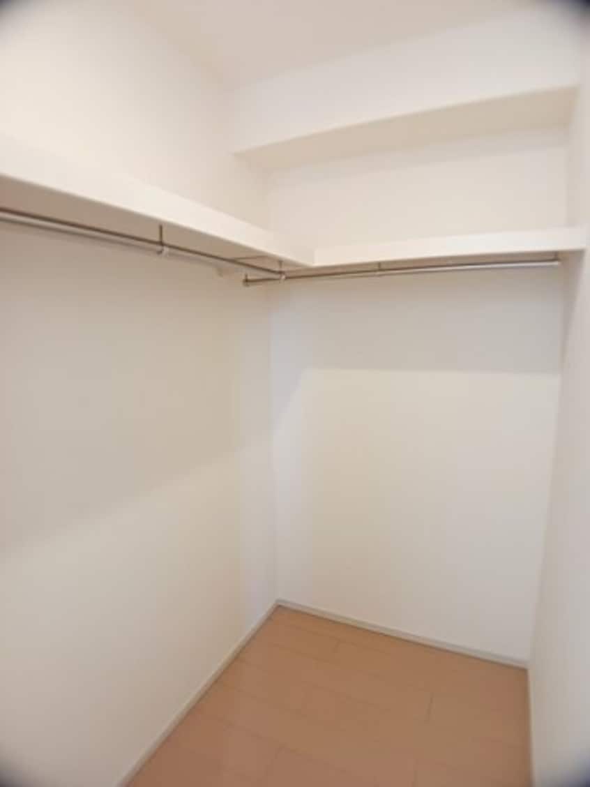 小物を収納するのに便利です ルルディ　Ａ