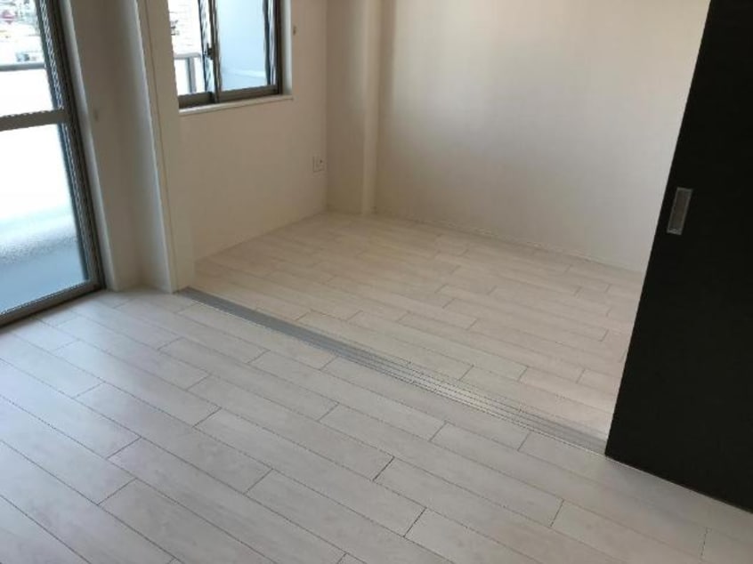 洋室 レインボースカイ