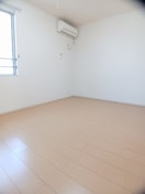 内装もきれいです シャンドラ