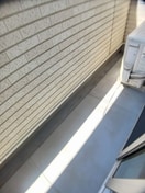 外からの目が気にならないバルコニーで洗濯物が干せます シャンドラ