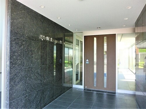 エントランス アルファライフ丸亀駅前