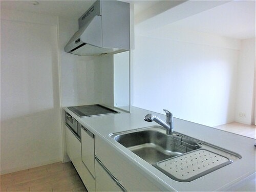 システムキッチン アルファライフ丸亀駅前