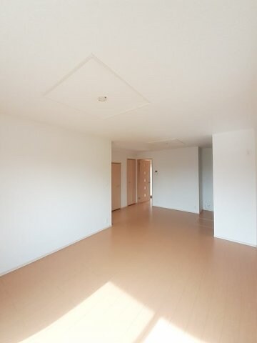  アスランリバーウエストＡ